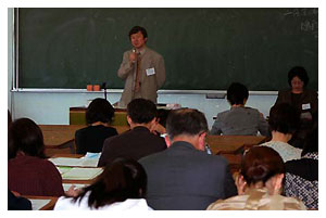 (二宮孝富会員報告)